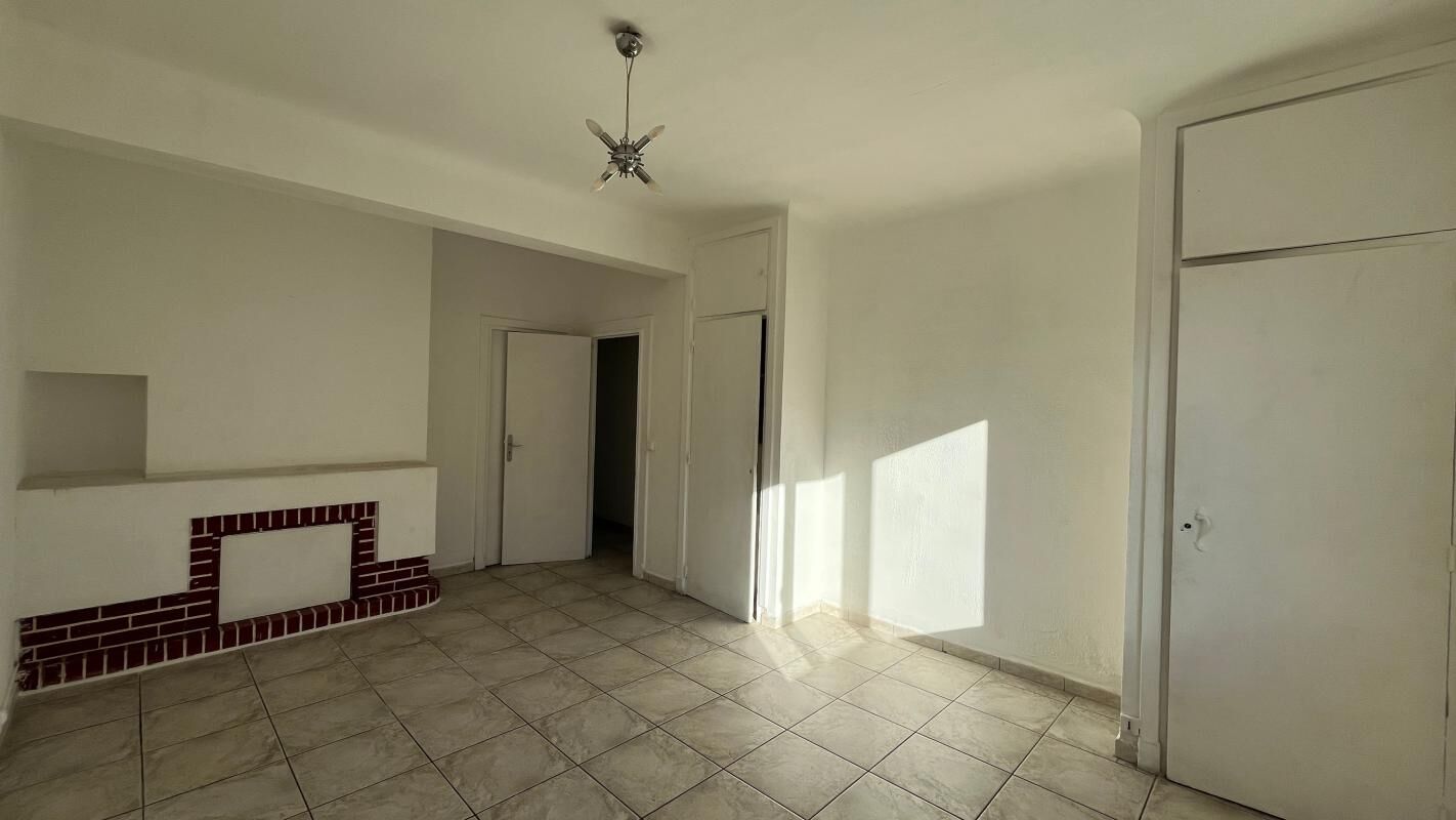 Appartement à louer t2 vide toulon pont du las