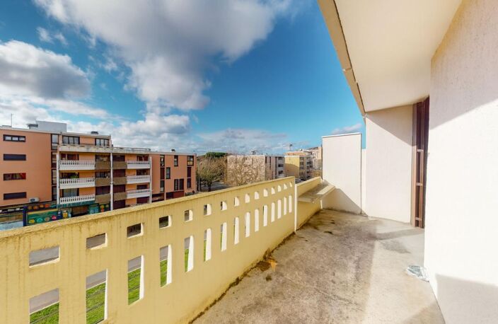 BLAGNAC - T4/5 A VENDRE AVEC ASCENSEUR, BALCON GARAGE ET CAVE — photo 2
