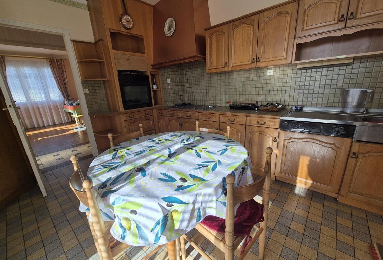 🏡 Maison 135 m² – Hyper centre de Redon – Grand potentiel, jardin & garages — photo 1