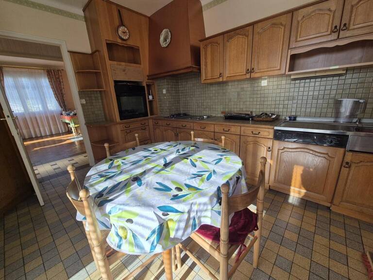 🏡 Maison 135 m² – Hyper centre de Redon – Grand potentiel, jardin & garages — photo 1