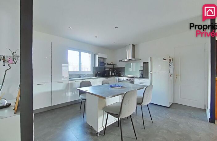 Maison Saint Nazaire D Aude 5 pièce(s), piscine, cuisine d'été, garage — photo 4