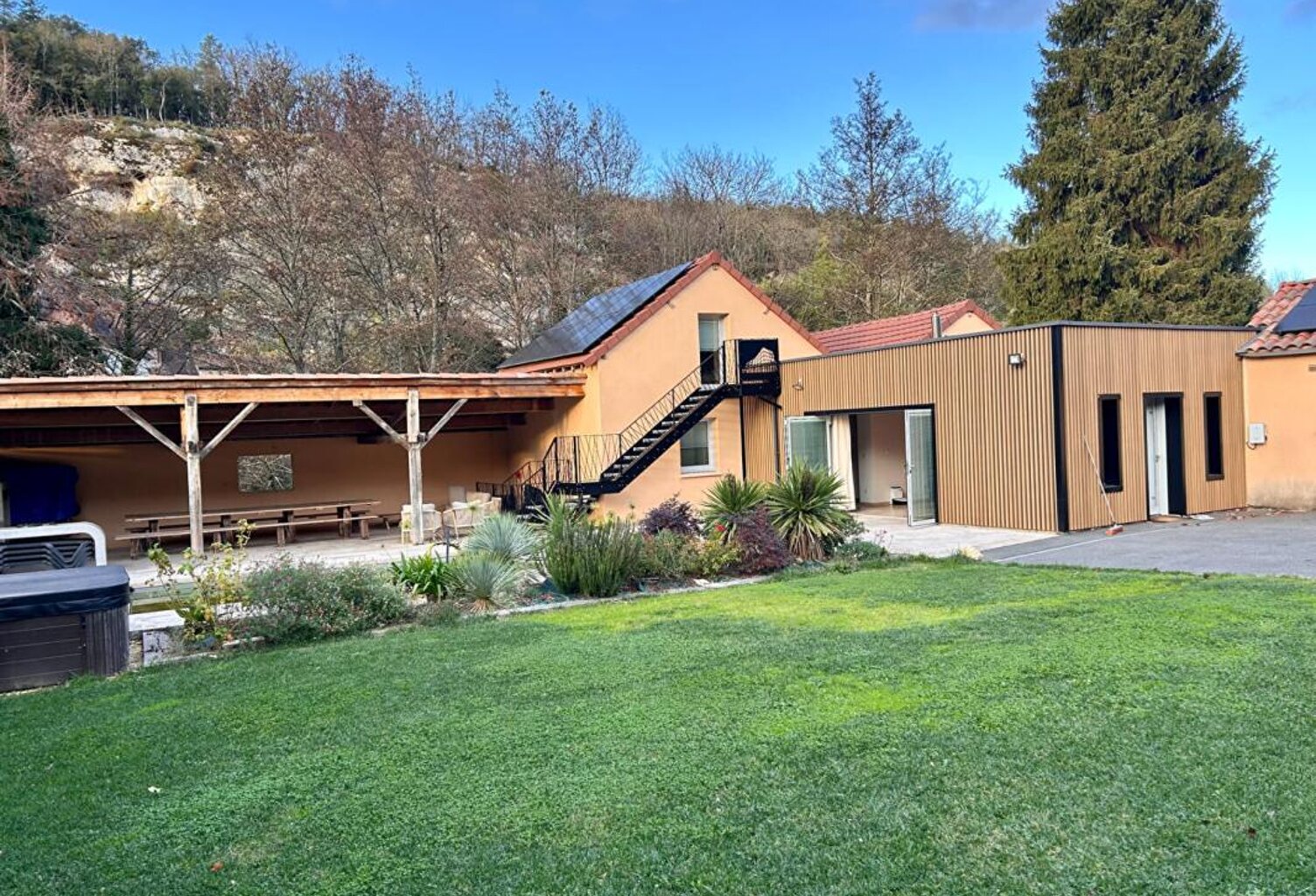 Superbe demeure de prestige, 230 m²,  au Eyzies 24620 — photo 1