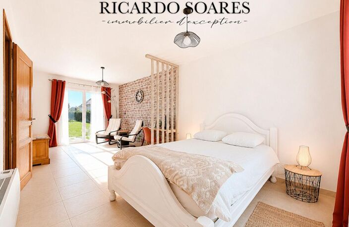 60940 ANGICOURT / PROPRIÉTÉ D'EXCEPTION / GRANDS VOLUMES / 242m2 / 5 CHAMBRES / DOUBLE GARAGE / TERRAIN 1373m2 — photo 5