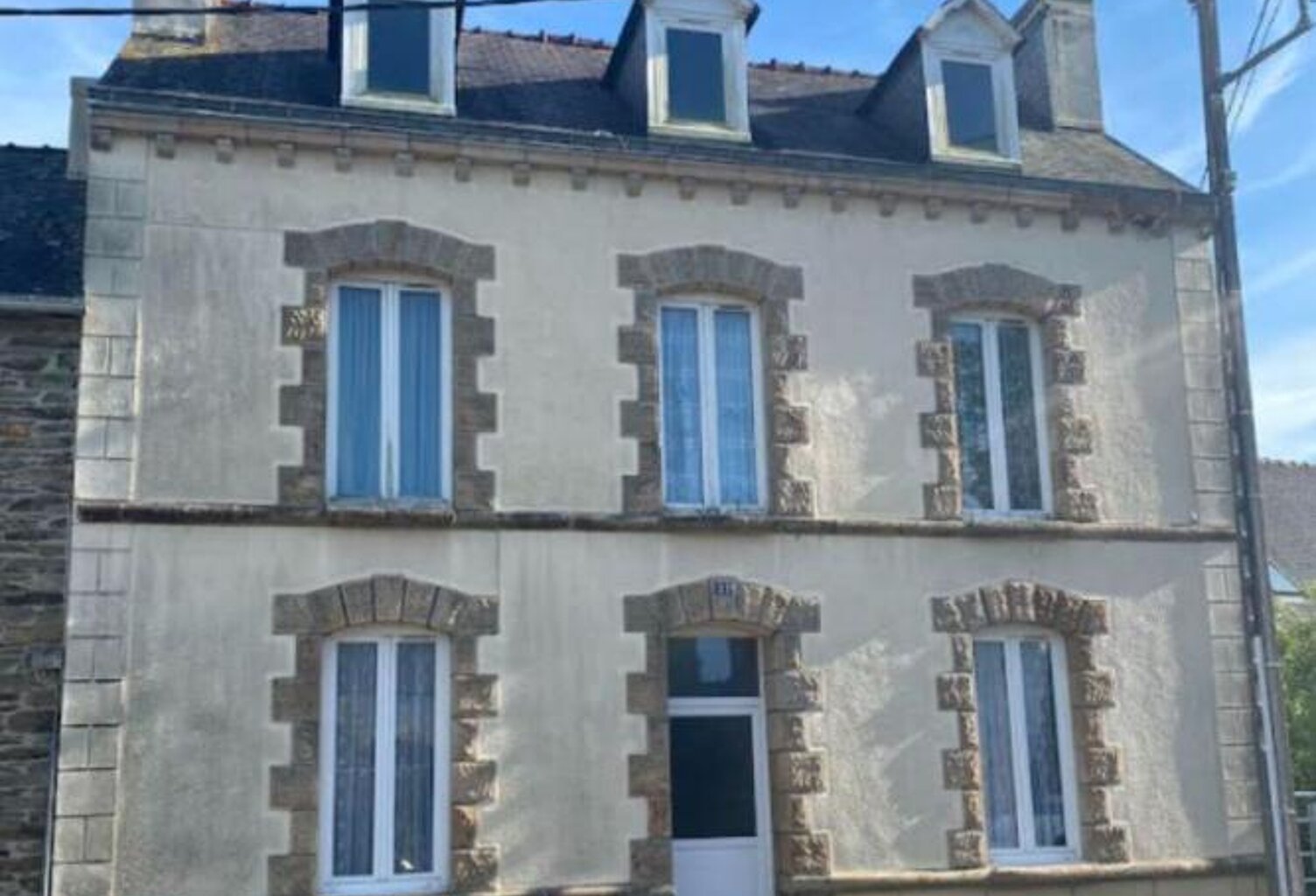 29520 Châteauneuf du Faou proche bourg maison familiale louée 700  / mois — photo 1