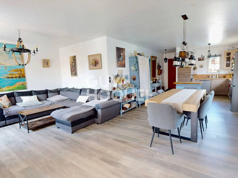 Maison de plain-pied 3 faces avec véranda  et garage - Secteur très calme et recherché. — photo 1