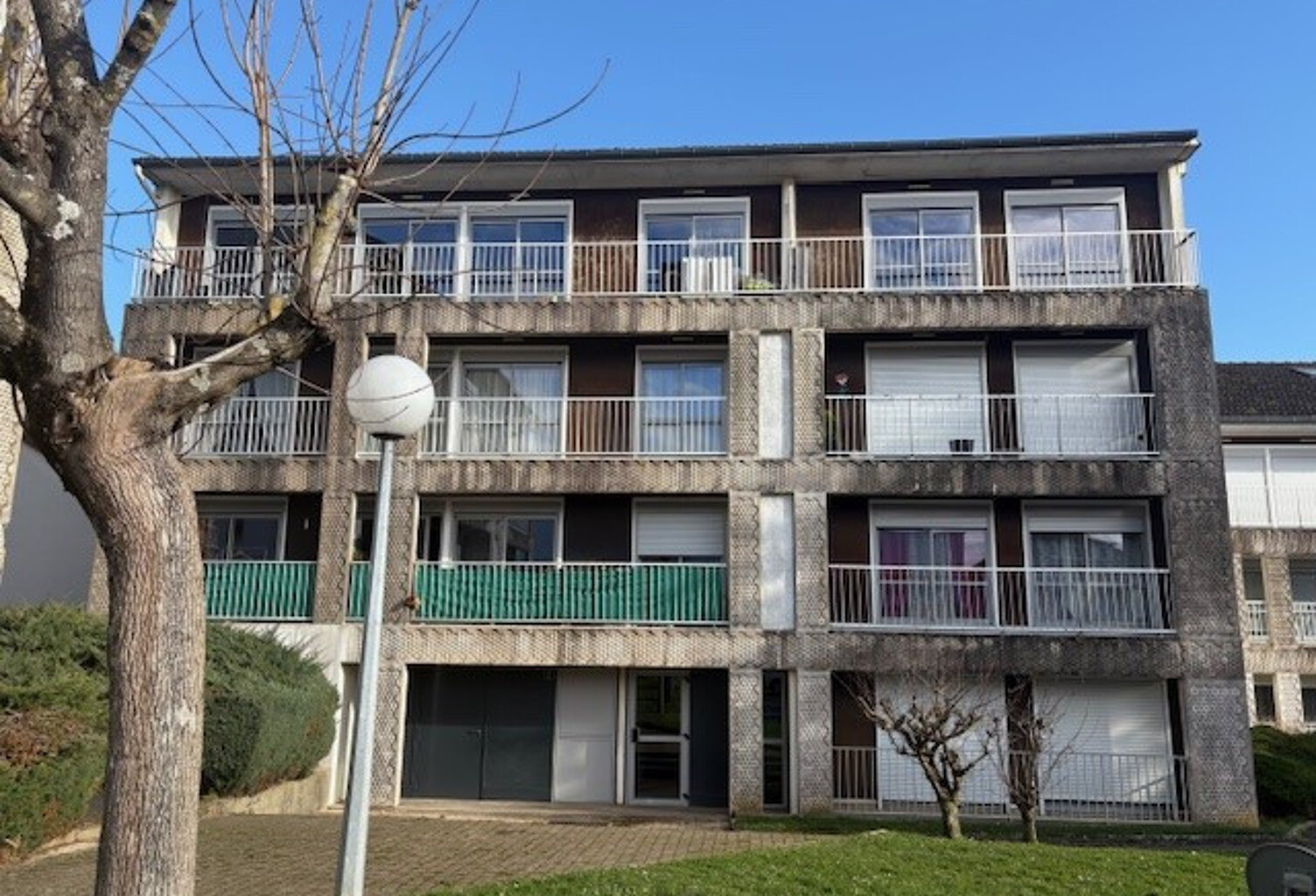 Leasing Appartement 4  pièces 80 m² La Châtre — photo 1