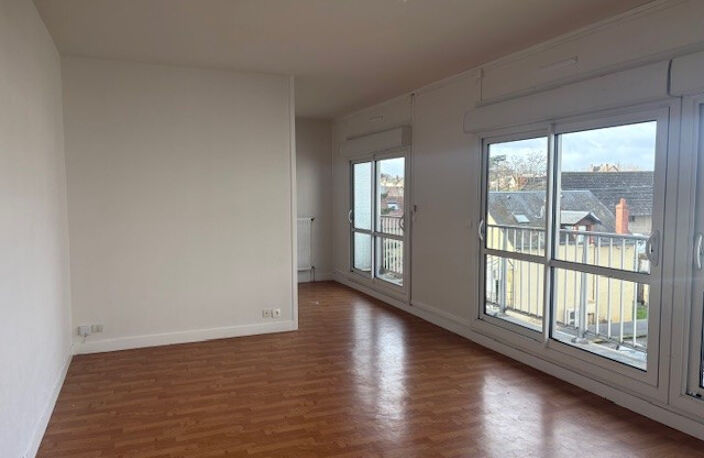 Leasing Appartement 4  pièces 80 m² La Châtre — photo 2