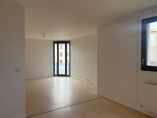 Leasing Appartement 3  pièces 79 m² La Châtre — photo du bien