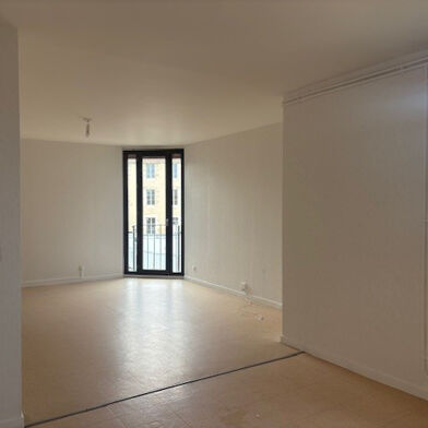 Appartement 3 pièces 788 €