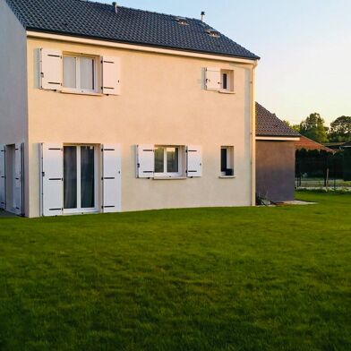 Maison 4 pièces 1200 €