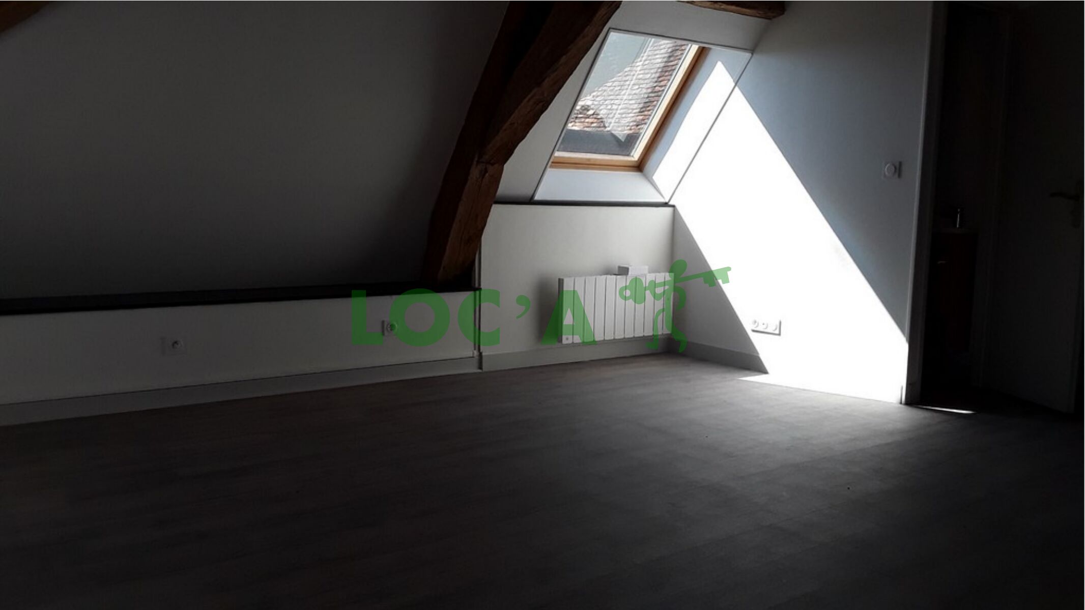 Photo Location T2 60 m² à Nuits-Saint-Georges 670 ¤ CC /mois image 1/4