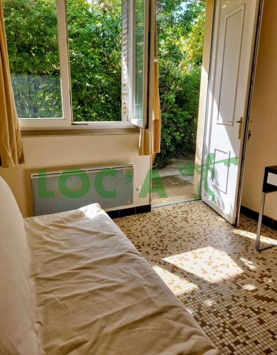 Location Studio 17 m² à Dijon 401 ¤ CC /mois