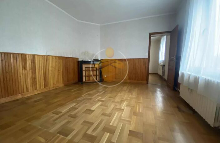 Maison semi-mitoyenne secteur Charmes — photo 3