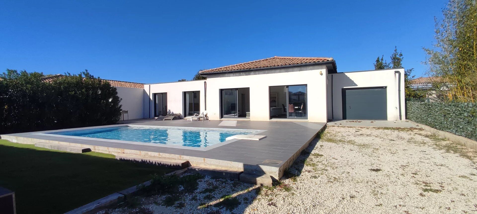 Villa / Maison  T5 à vendre Londe-les-Maures (La) 83250