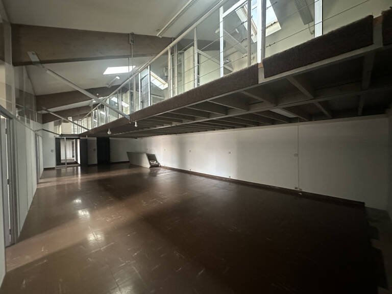 JEANNE-D'ARC - Local professionnel de 339m2 - 980 000 EUR — photo 1