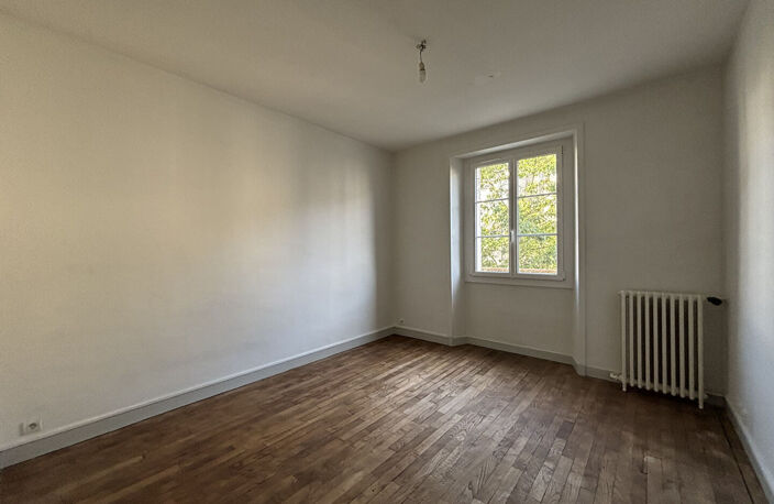 Appartement T3 - 70 m² - proche Gare - Garage — photo 4