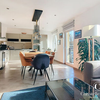 Appartement 3 pièces 285000 €