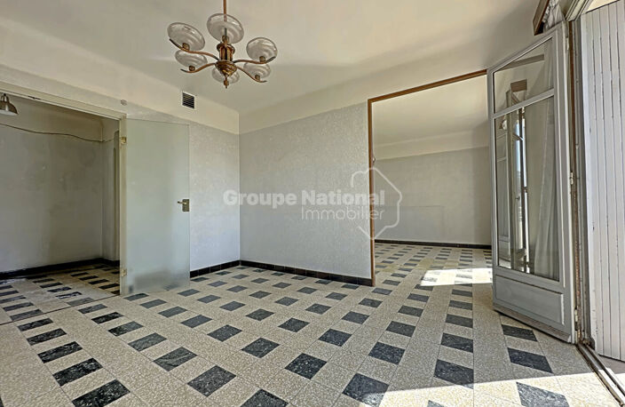 A vendre Arles Monplaisir Appartement T4 avec grand balcon et place de parking — photo 2