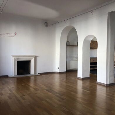 Appartement 4 pièces 1200 €