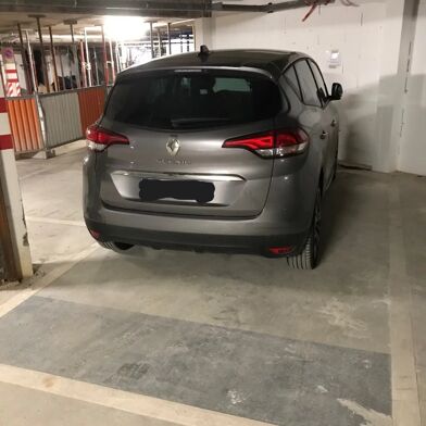 Garage  80 €