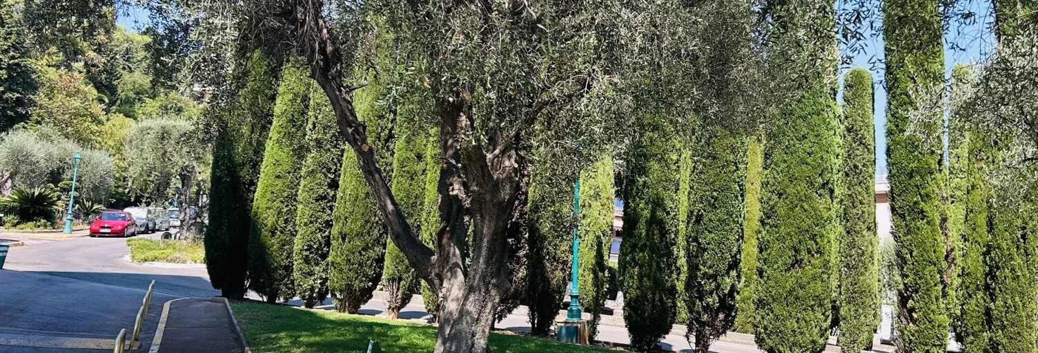 Garage   m² à louer à Nice (06200)