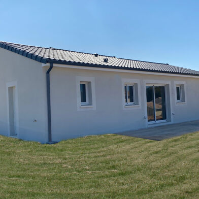 Maison 4 pièces 990 €