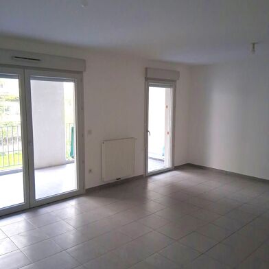 Appartement 3 pièces 960 €