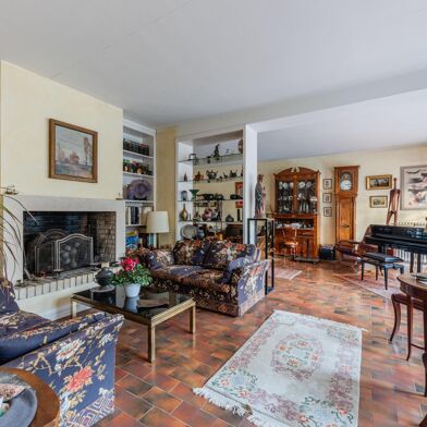 Maison 12 pièces 895000 €