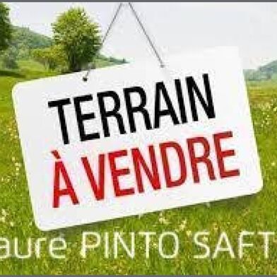Terrain  32000 €