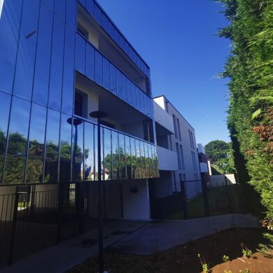 Appartement 3 pièces 830 €