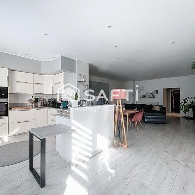 Appartement 5 pièces 239000 €