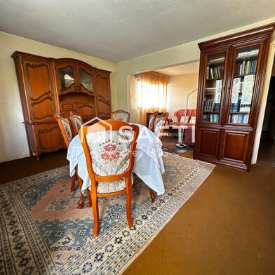 Appartement 4 pièces 162000 €