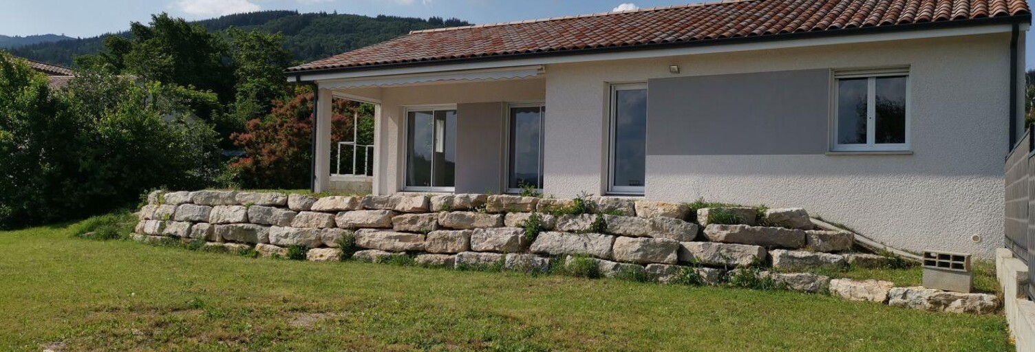 Maison 5 Pièces 100 m² à louer à Véranne (42520)