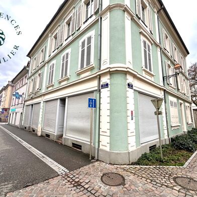 Commerce  109000 €