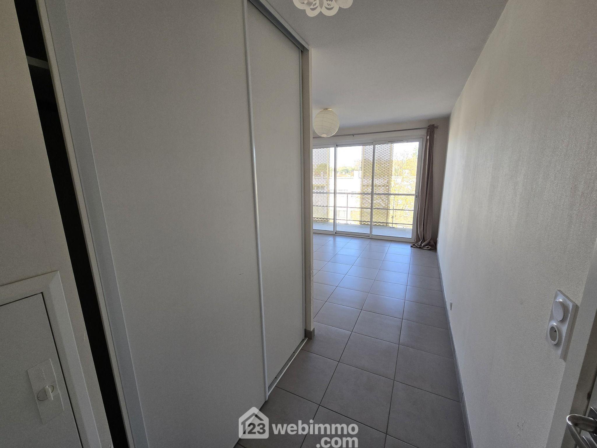 Photo Appartement - 40m² - Bordeaux image 1/4