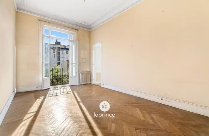 Nice Carré d'Or - Appartement 3/4 Pièces à rénover - Cave — photo 4