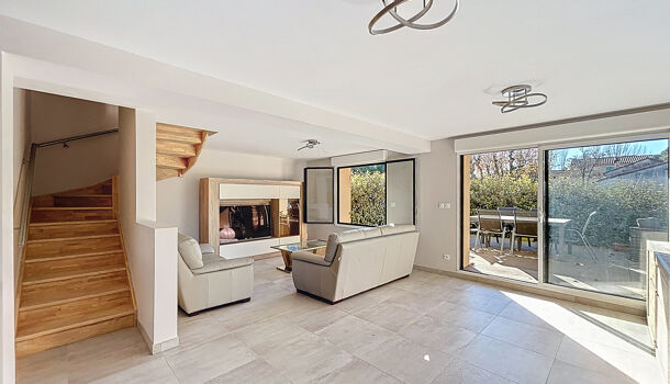 Villa / Maison 4 pièces  à vendre Luynes 13080