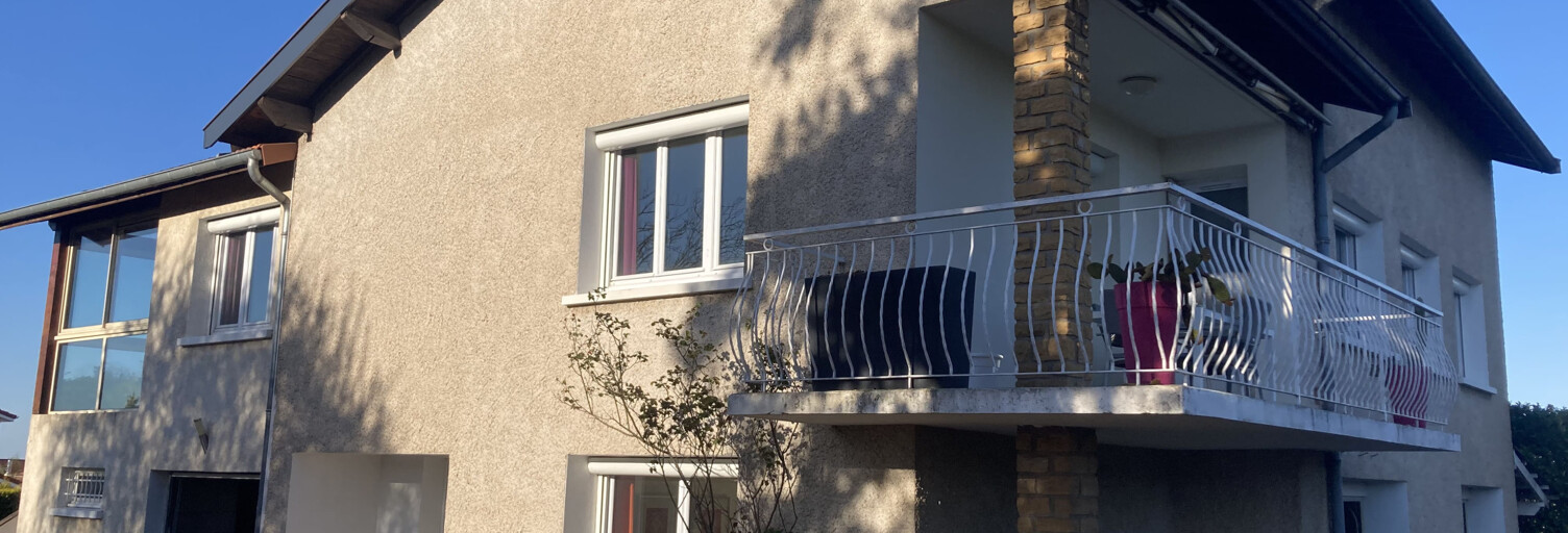 Maison 8 Pièces 206 m² à vendre à Lucenay (69480)