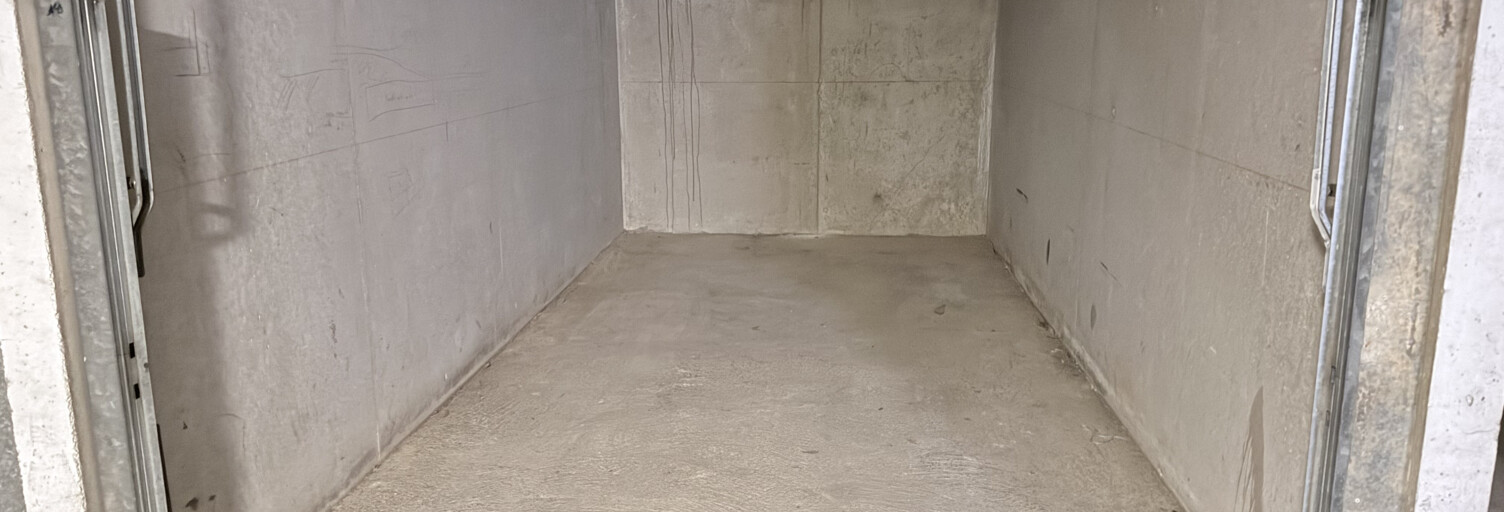 Garage   m² à vendre à Bormes-les-Mimosas (83230)