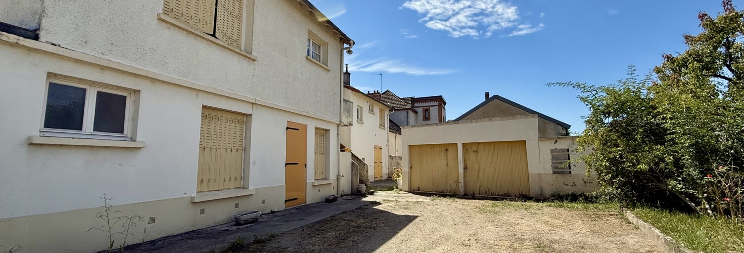 Immeuble  248 m² à vendre à Désertines (03630)