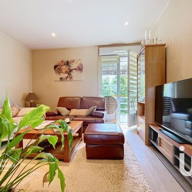 Appartement 3 pièces 142800 €