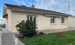 Maison 4 Pièces 99 m² à louer à Pauillac (33250)