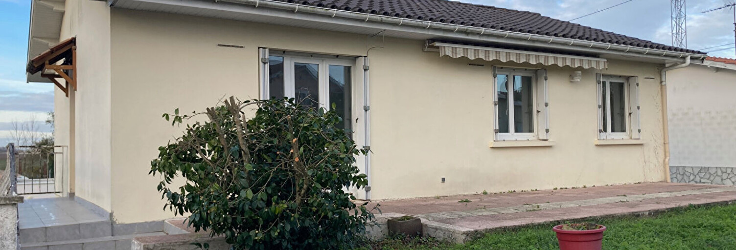 Maison 4 Pièces 99 m² à louer à Pauillac (33250)