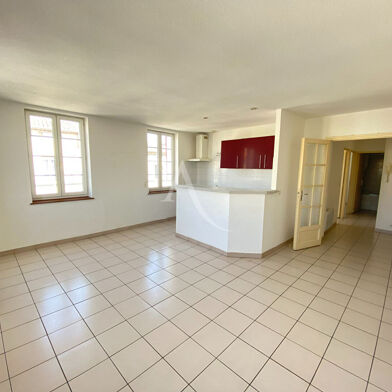 Appartement 3 pièces 565 €