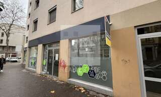 Commerce  159 m² à louer à Villeurbanne (69100)