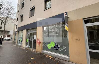 LOCAL COMMERCIAL à LOUER — photo du bien