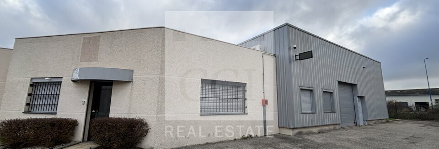 Commerce  234 m² à louer à Vaulx-en-Velin (69120)