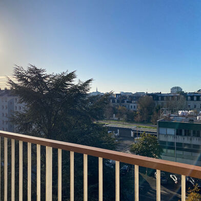 Appartement 5 pièces 233200 €