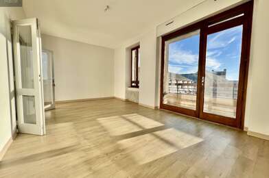 Appartement 4 pièces 185000 €