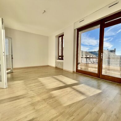 Appartement 4 pièces 185000 €